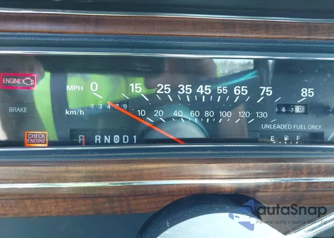 1989 Ford Crown Victoria Lx z USA, uszkodzony, nr VIN 2FABP74F3KX201705